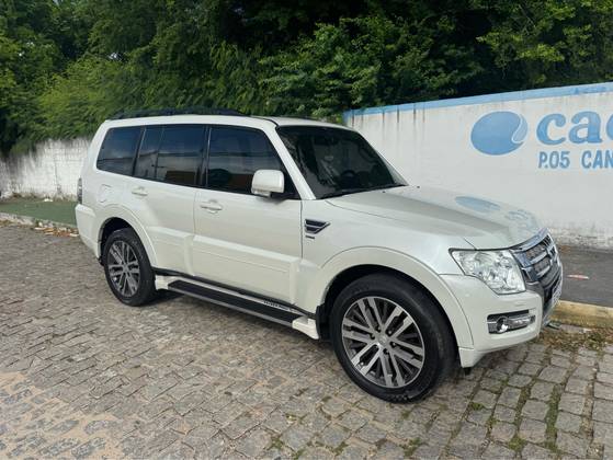 MITSUBISHI PAJERO FULL 3.2 HPE 4X4 16V TURBO INTERCOOLER DIESEL 4P AUTOMÁTICO